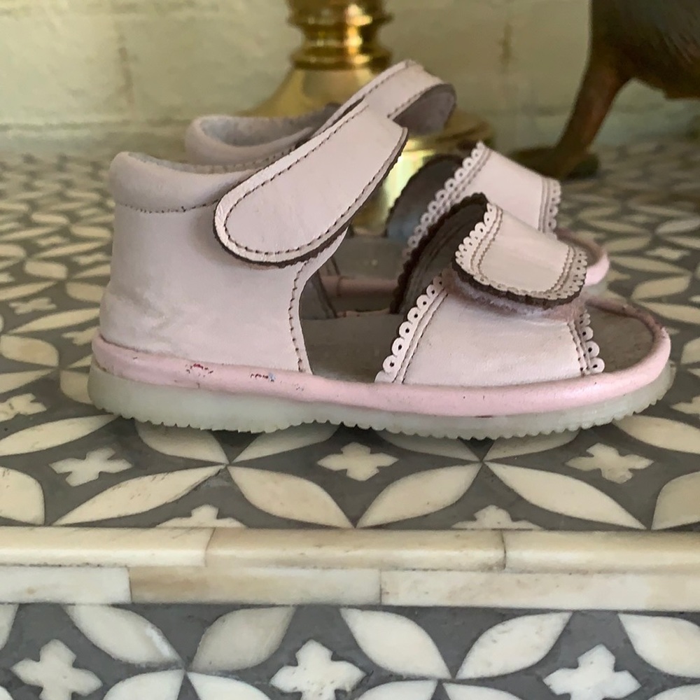Children chic toddler shoes size 19